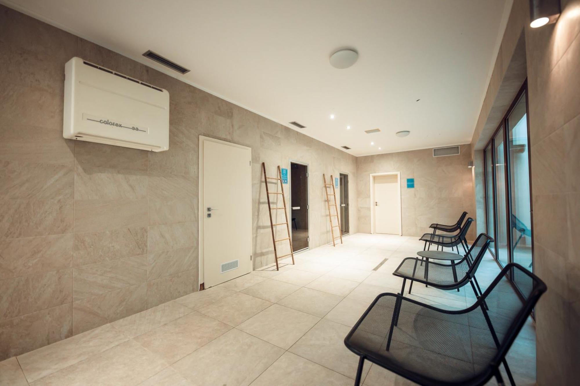 Hotel Kastiel Mojmírovce المظهر الخارجي الصورة